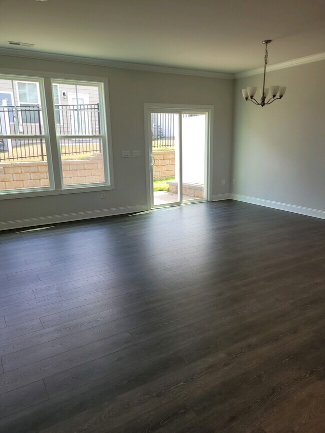 Foto del edificio - 606 Picnic Pl