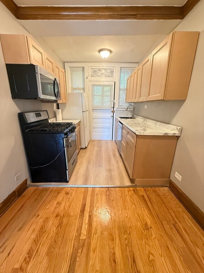 Foto del edificio - 4518 W George St