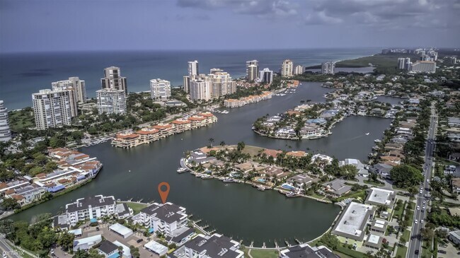 Foto del edificio - 2 br, 2 bath Condo - 255 Park Shore Drive