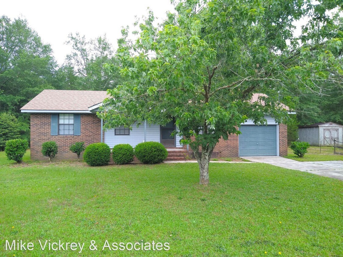 Primary Photo - 3 br, 1.5 bath House - 125 Peachtree Street
