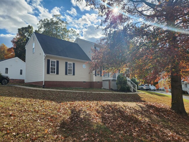 Building Photo - 4 Bed 2.5 Bath- Midlothian-Ashbrook Subdiv...