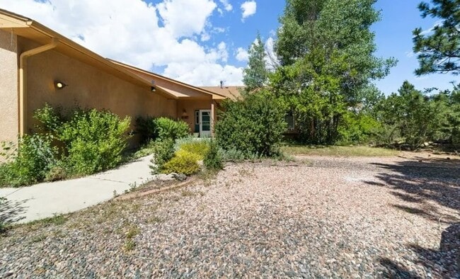 Building Photo - 5995 Burgess Rd