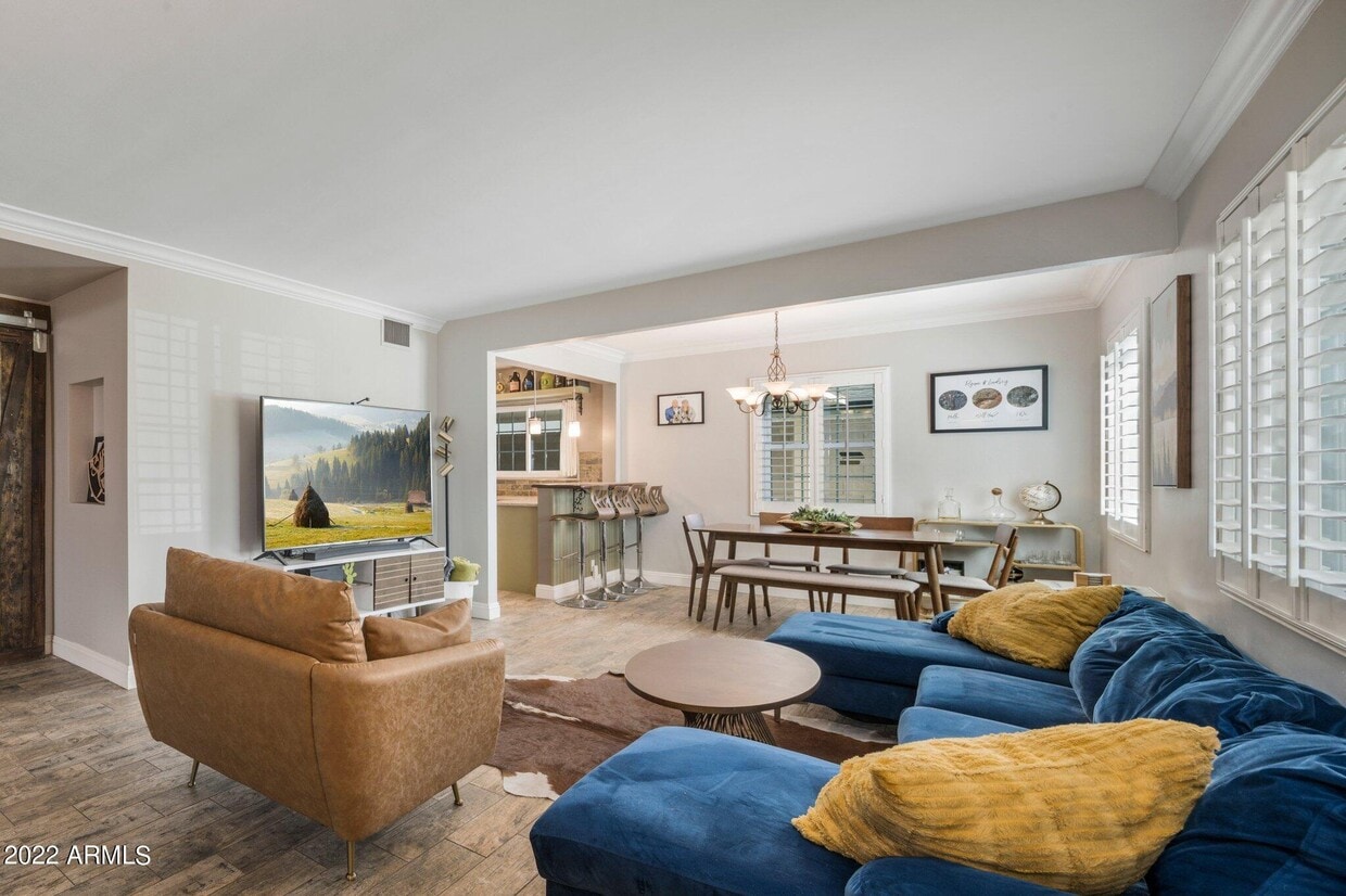 Foto principal - 4302 E Wilshire Dr