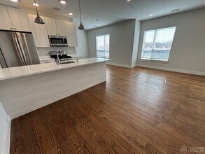 Building Photo - 1 Everett St