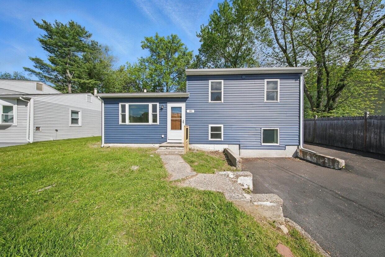 Foto principal - 341 Highland Ave Ext