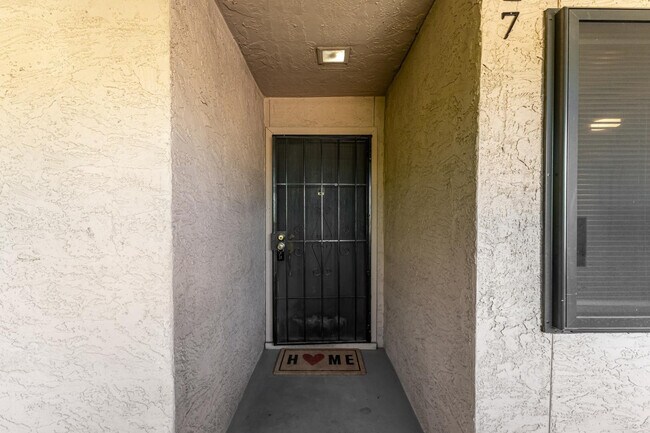 Foto del edificio - 10828 N Biltmore Dr