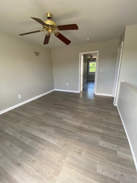 Building Photo - 824 Stoll Street #2