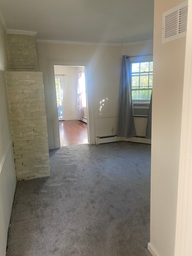 Sala de estar - 232 Christian Ave