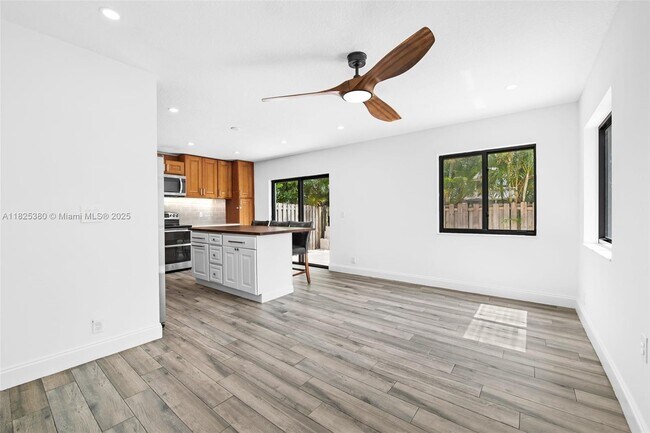 Building Photo - 11293 Rhapsody Rd