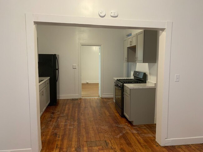 Foto del edificio - Video in Photos-2 Bedroom Home Near Farquhar Park-York City SD