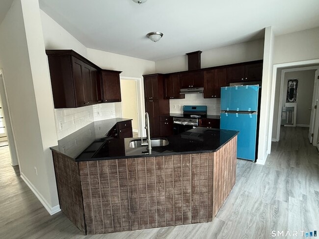 Photo - 40 Marlin Dr House