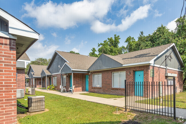 Building Photo - George B Lindler Plaza Apartments