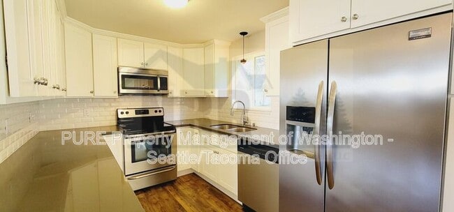 Building Photo - 4020 N Winnifred St