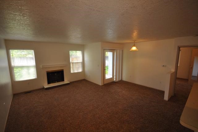 Building Photo - 584 S Dalton Ln