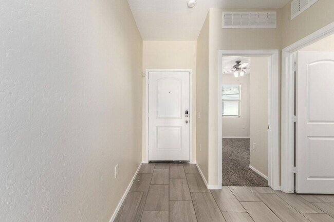 Foto del edificio - 3690 N 308th Ln