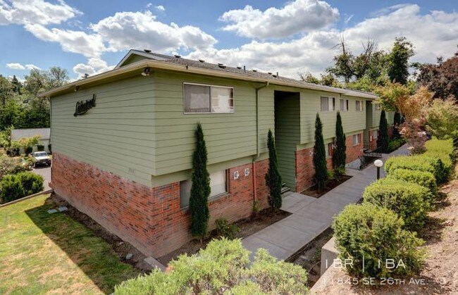 Building Photo - 1 bedroom in Milwaukie OR 97222