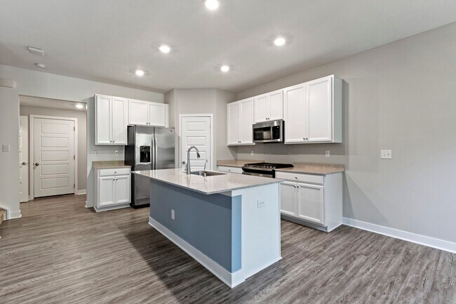 Downstairs unfurnished - 6384 Apperson Dr