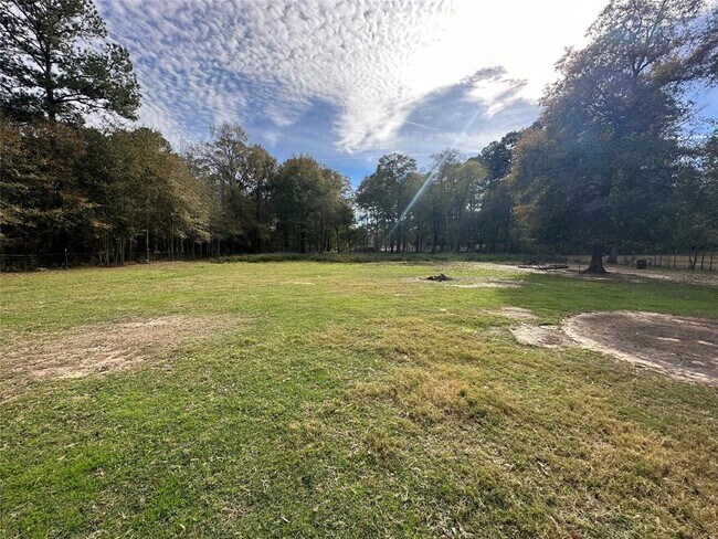 Foto del edificio - 636 County Rd 3731