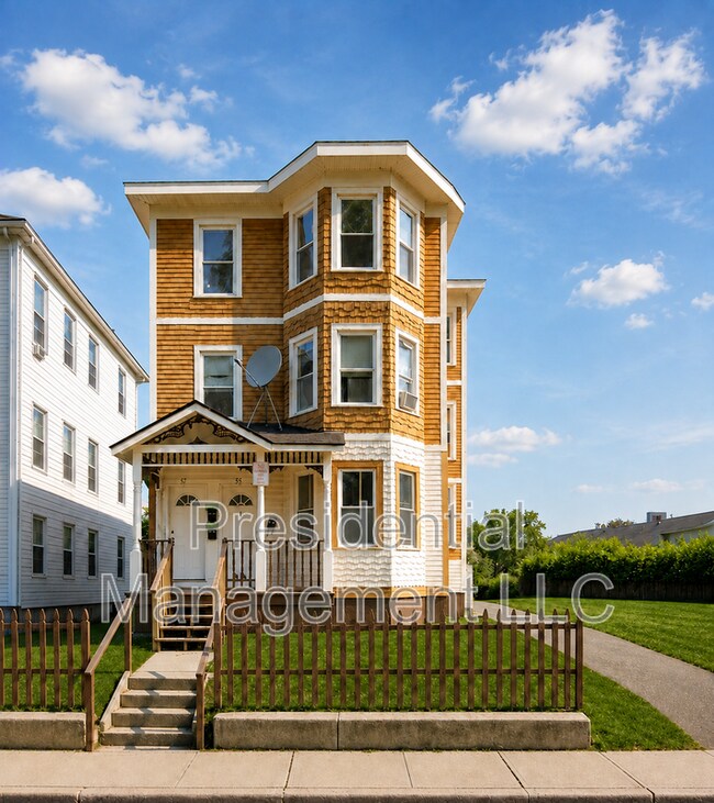 Building Photo - 56 Judson St
