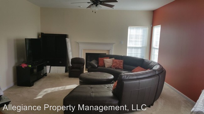 Building Photo - 3908 Morton Dr