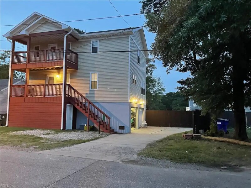 Foto principal - 9573 6th Bay St
