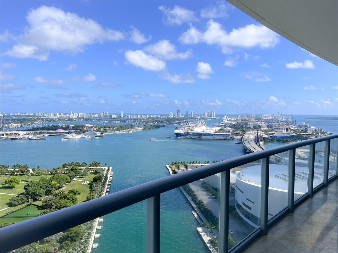 888 Biscayne Blvd Unit 3211, Miami, FL 33130 Condo for Rent in Miami