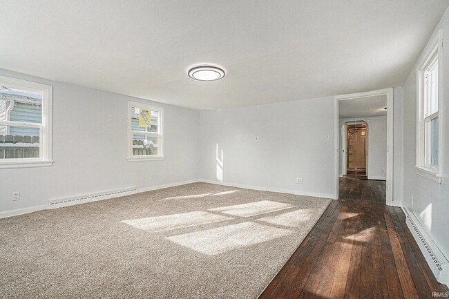 Foto del edificio - 1339 E Bowman St