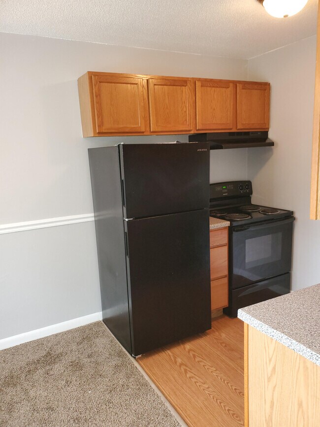 Building Photo - 8473 Beech Ave