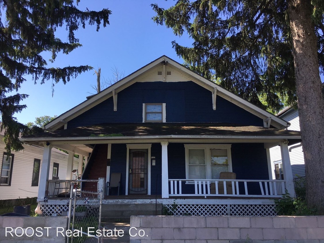 Foto principal - 3 br, 1 bath House - 333 W Grand Ave