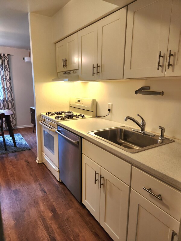 Foto del edificio - 6057 Majors Ln