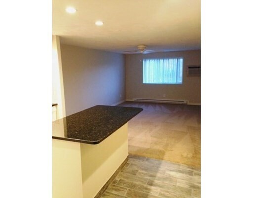 Building Photo - 20 Camelot Way