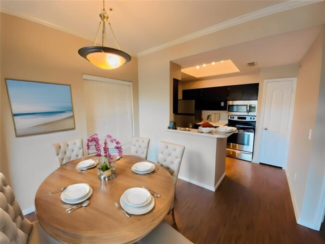 Building Photo - 6000-5 Shepherd Mountain Cove