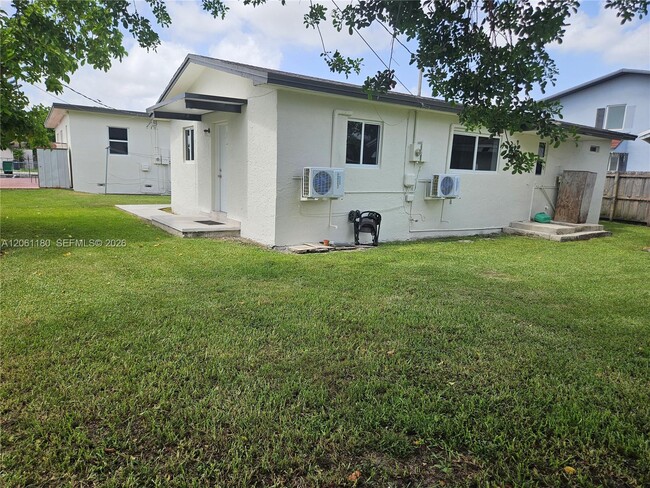 Building Photo - 9415 SW 38th St