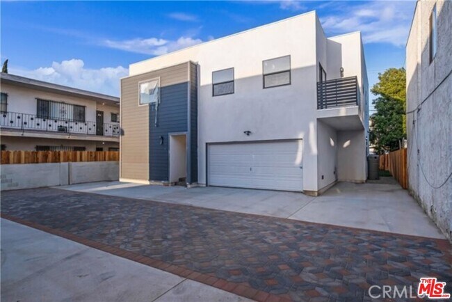 Building Photo - 1662 Arlington Ave