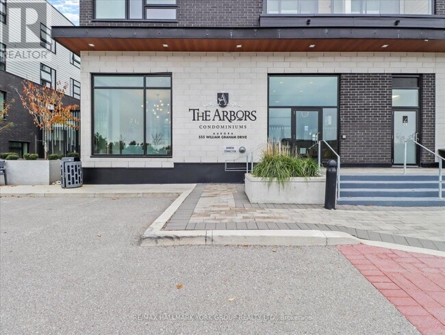 Building Photo - 555 William Graham Dr