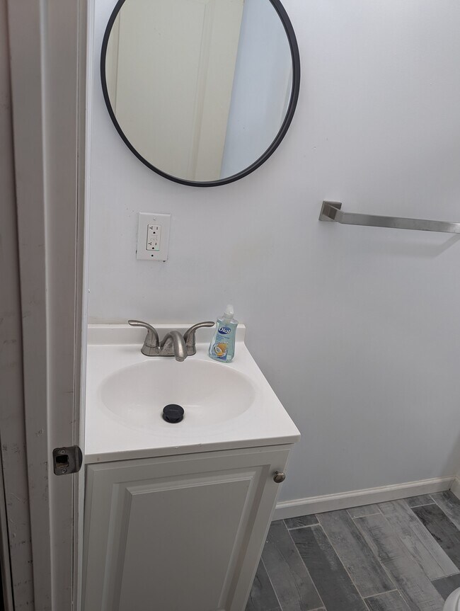 Photo - 3 Richview Ct Apartment