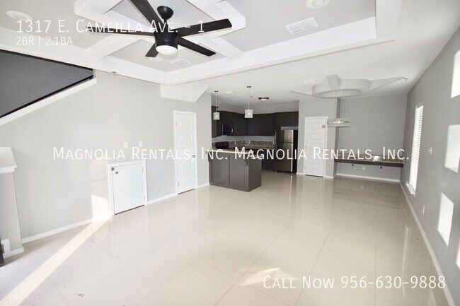 Foto del edificio - 2 bed 2.5 bath Townhouse with Pool in Mcallen