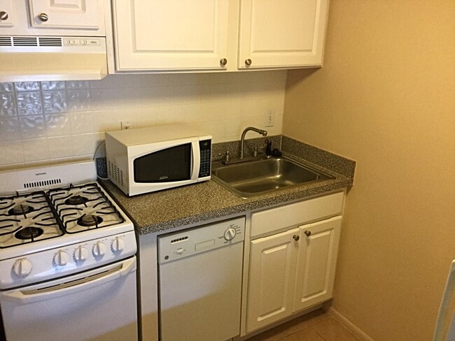 Building Photo - 133 Oyster Bay Circle #360 Altamonte Sprin...