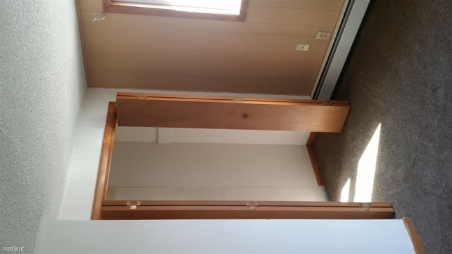 Building Photo - 2440 Tanana Dr