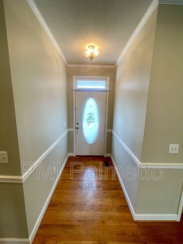 Foto del edificio - 1045 Mineral Creek Ct