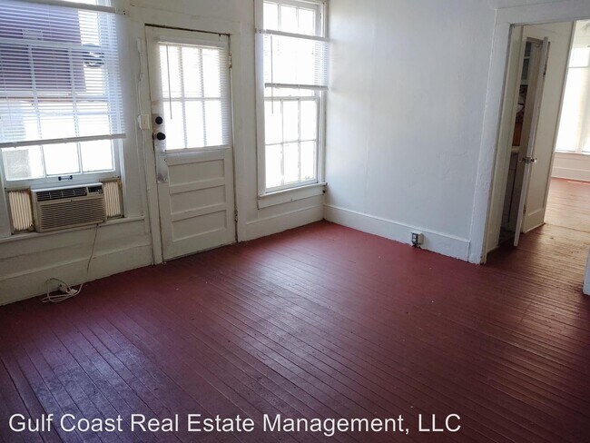 Building Photo - 200 E Belmont St