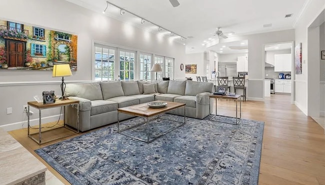 Foto del edificio - 4121 Highland Park Cir