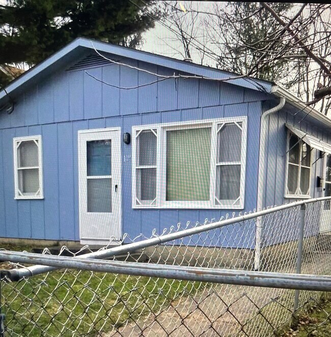 Foto del edificio - 119 Maholm St