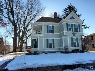 Building Photo - 418 Park Ave