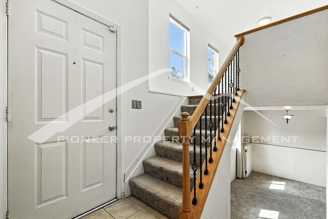 Photo - Spacious Home with Washer/Dryer and Centra...