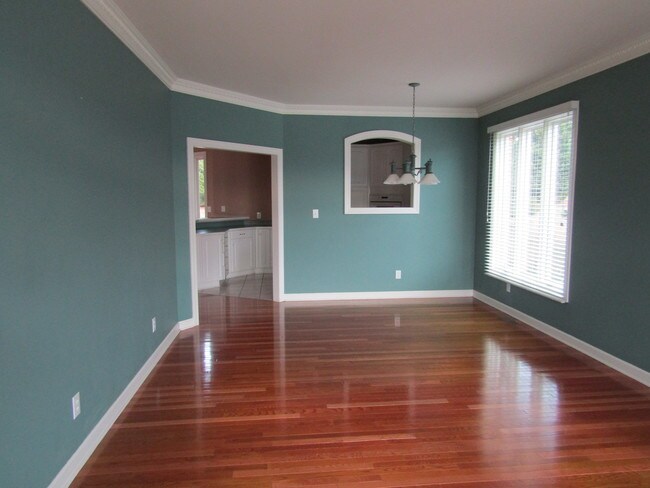 Building Photo - 145 Arnold Palmer Dr