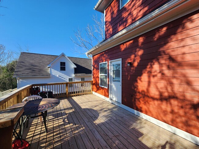 Foto del edificio - 202 Little St