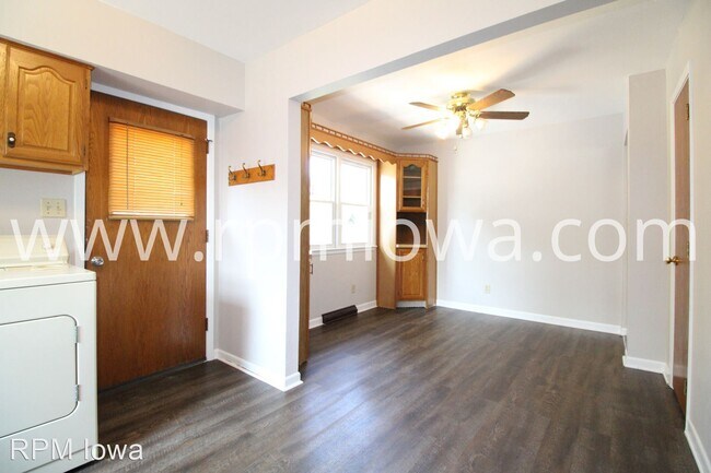 Foto del edificio - 2 br, 1 bath House - 514 SW Cherry Street