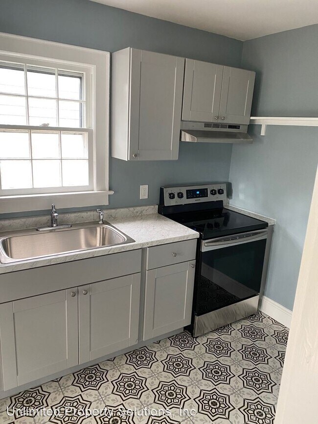 Building Photo - 2 br, 1 bath House - 2050 Burnett Blvd
