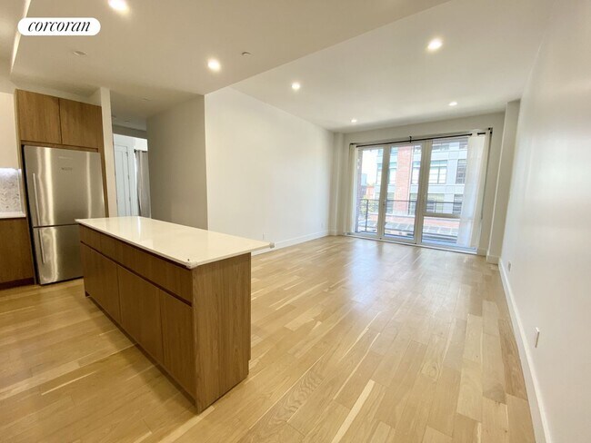 Foto del edificio - 322 Gates Ave
